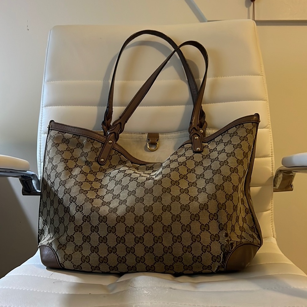 GUCCI TOTE BAG